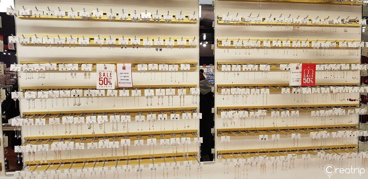 TOP 3 Korean Accessory Brands | TOP 3 Korean Accessory Brands ! Fashionable Jewelry that are loved by Koreans!